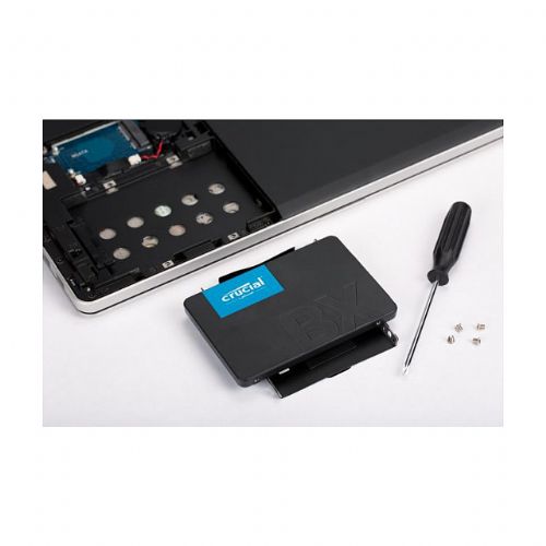 2,5-palčni trdi disk Crucial BX500 2 TB 2,5 palca (6,4 cm) - SATA 6 Gb/s