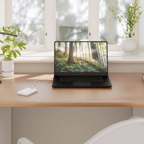 2,5" SEAGATE Backup Plus Ultra Touch 2TB USB 3.0 / USB 2.0, združljiv z računalniki in MAC, oblak bela