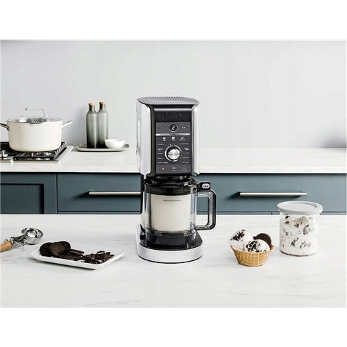 Aparat za pripravo sladoleda Ninja Creami Deluxe NC501EU, za 2100 ml sladoleda, 800 W, črno-srebrn