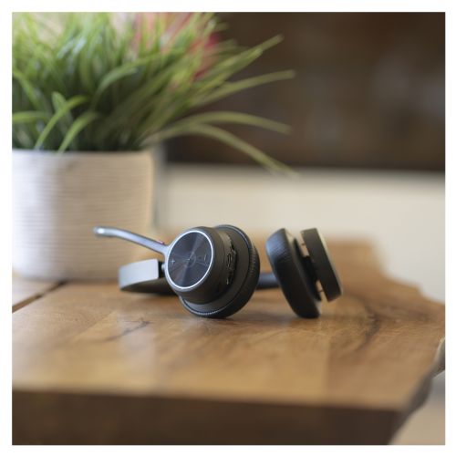 Bežične slušalice Poly Voyager 4320 USB-C slušalice + BT700 adapter + postolje za punjenje (218479-01)