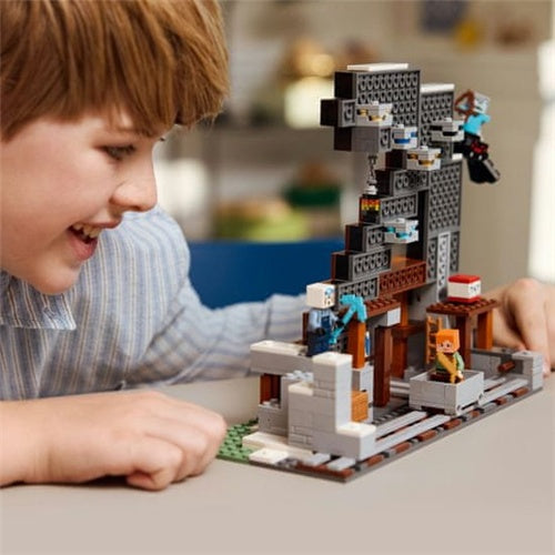Kocke Lego Minecraft: Rudnik s krampom (21277)