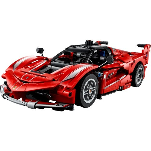 Kocke Lego Technic: Ferrari FXX K (42112), 897 kock, od 10. let