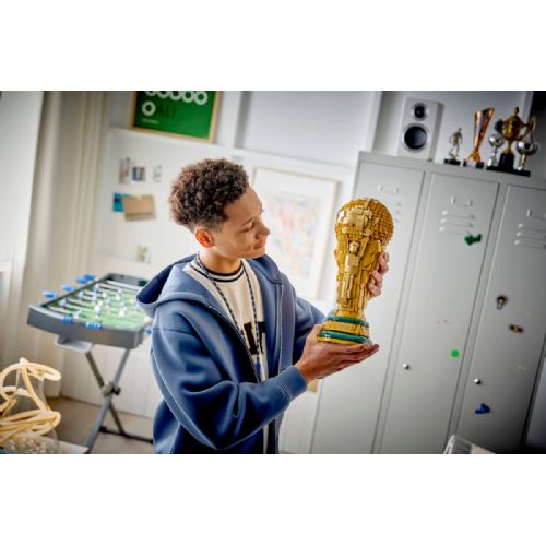 Lego Editions Official FIFA World Cup Cup, 2842 pieces, ages 12 and up (43020)