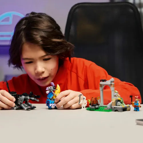 Kocke Lego Fortnite: Šalijev tabor in umetnik vžigalnih svečk (77075)