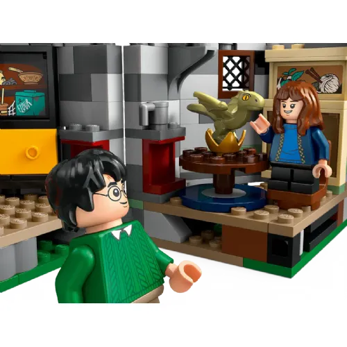 Kocke Lego® Harry Potter™ Hagridova koča: Nepričakovan obisk (76428)