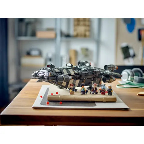 Kocke Lego® Star Wars™ Onyx Cinder (75374)