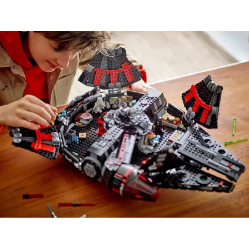 Lego® Star Wars™: Mračni sokol (75389)