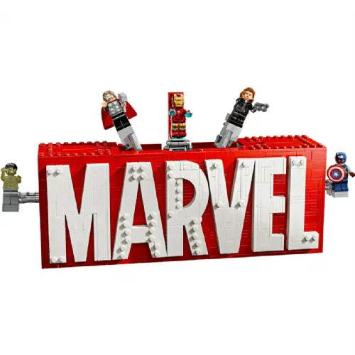 Kocke Lego Super Heroes: Logotip in minifigure Marvel (76313)