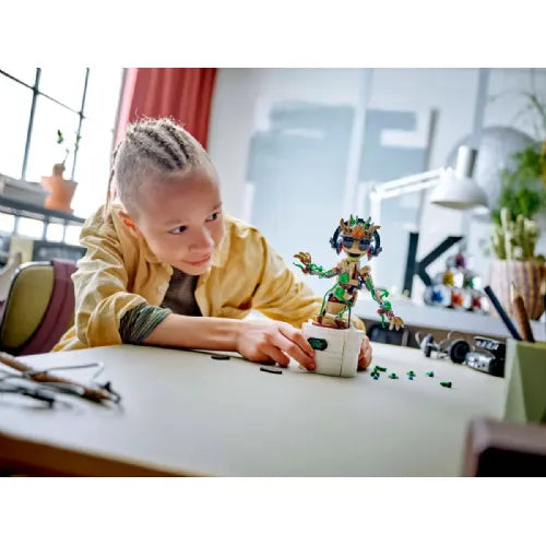 Kocke Lego® Super Heroes Plešoči Groot (76297)
