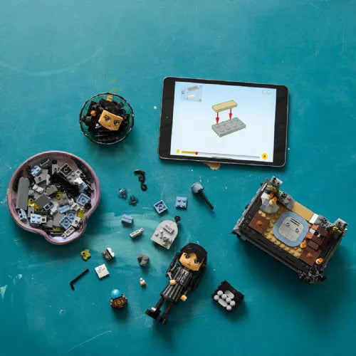 Lego Wednesday: Figurica Wednesday Addams (76780)