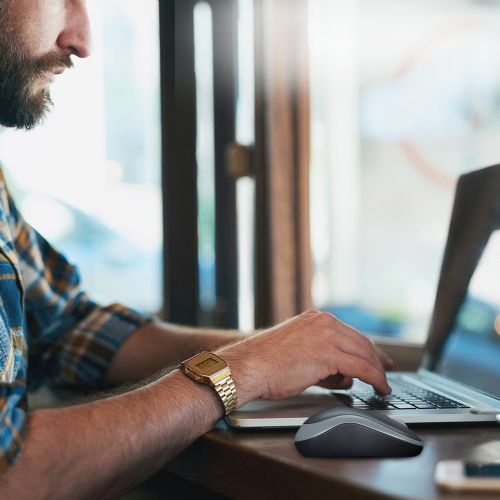 Miška Logitech M185 brezžična siva 94789543