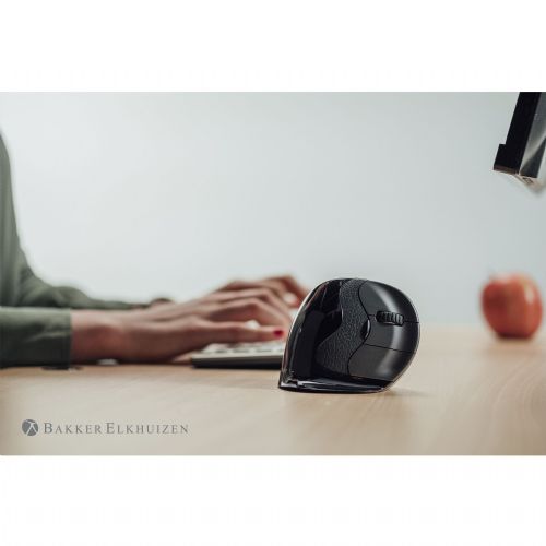 Miška Evoluent VerticalMouse D črna/srebrna, srednja, desna, optična z lasersko tehnologijo, ergonomija za desničarje, USB povezava, nastavljivi gumbi