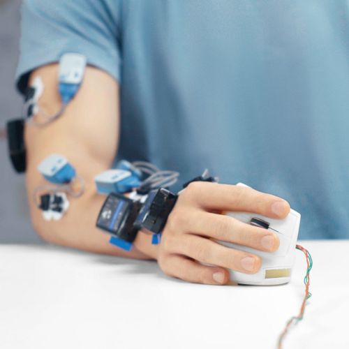 Miška Logitech MX Vertical, 2,4 GHz Unifying, Bluetooth, združljiva z računalnikom PC/Mac/iPadOS, črno-srebrna