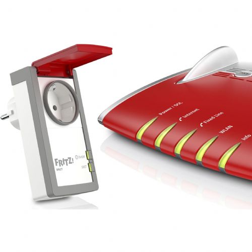 Pametna vtičnica FRITZ! DECT 210 merjenje porabe, pametno upravljanje, za notranjo in zunanjo uporabo, odporna na brizganje, moč 3450 W