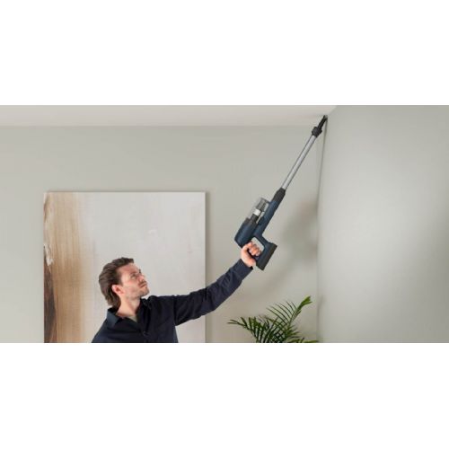 Pokončni baterijski sesalnik Electrolux TurboLight EP71UB14DB