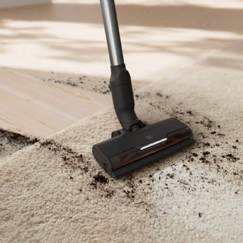 Pokončni baterijski sesalnik Electrolux TurboLight EP71UB14DB