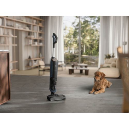 Pokončni mokro-suhi sesalnik Electrolux EW81U3DB