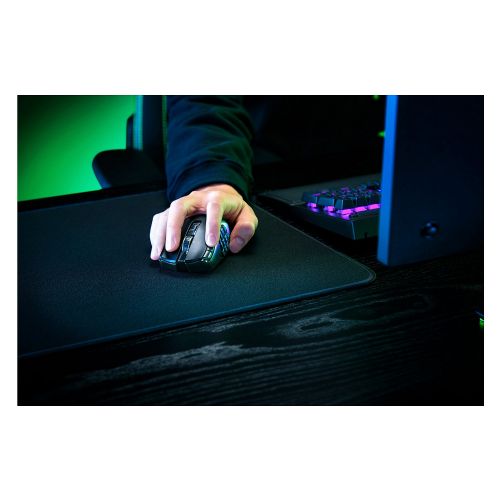 Miška Razer Naga V2 HyperSpeed brezžična, 30000 DPI, 19 programabilnih tipk, optični senzor, črna