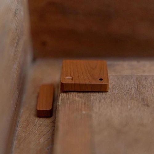 Senzor za vrata/prozor Shelly BLU za vrata/prozor, bijeli