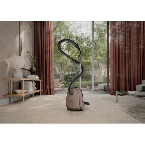 Sesalnik z vrečko Electrolux EB61C3WBL, 750 W
