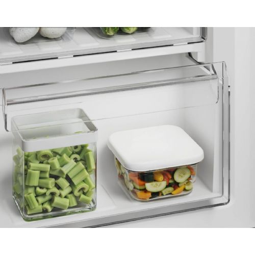 Vgradni komb. hladilnik Electrolux ENS3SE18S, Low Frost ENS3SE18S