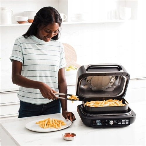 Žar in cvrtnik na vroč zrak Ninja Foodi AG651EU, 2460 W, črno-siv