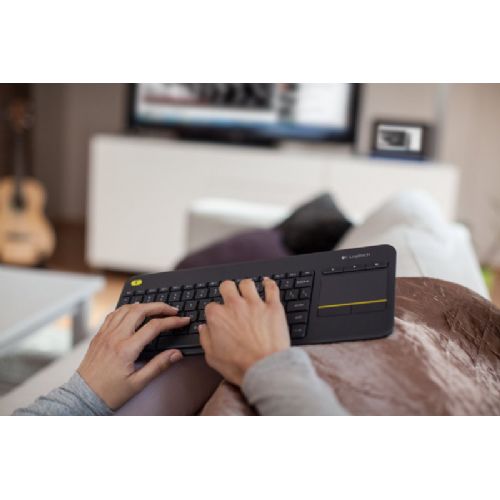 Multimedijska tipkovnica Logitech K400 PLUS brezžična/touch/črna/SLO