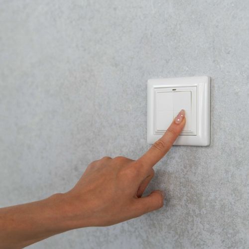 Shelly Plug &amp; Play &quot;BLU Wall&quot; Switch 4 Adapter Gira &amp; Merten Weiß